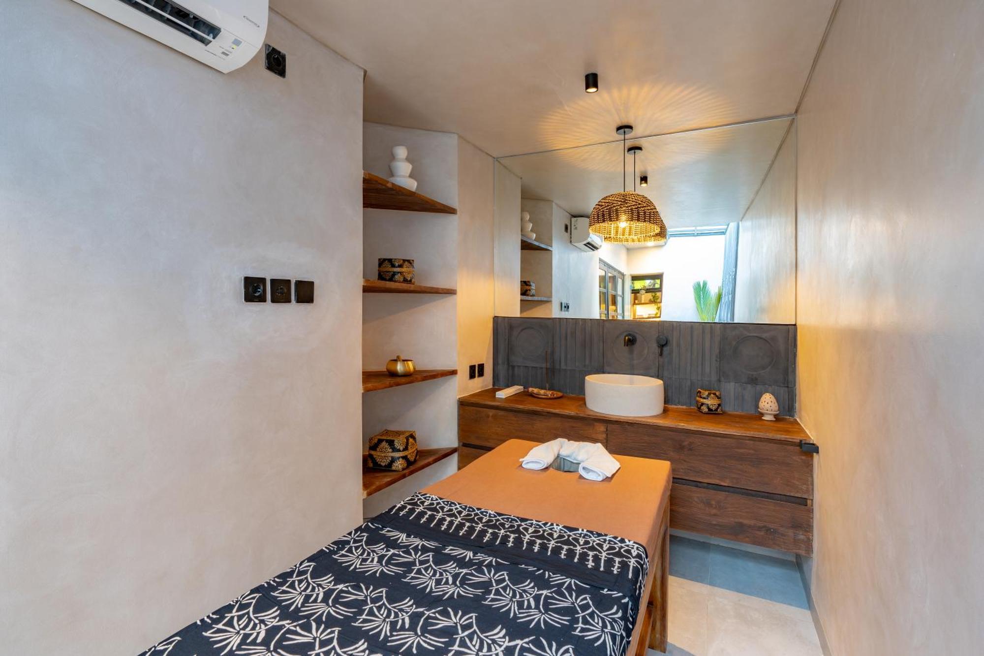 Zee Design Villa & Spa Sanur エクステリア 写真