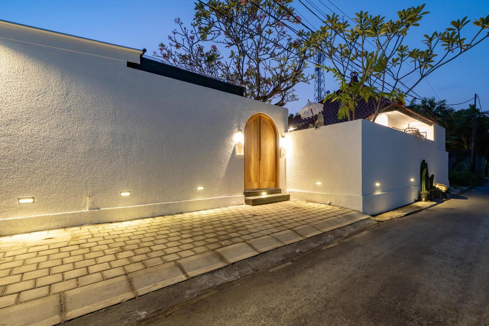 Zee Design Villa & Spa Sanur エクステリア 写真